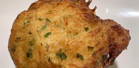 Cómo preparar estos sencillos y deliciosos buñuelos de bacalao