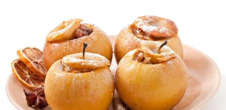 Cómo hacer manzanas asadas en el microondas