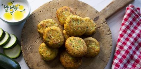 Cómo hacer bocaditos de calabacín y zanahoria