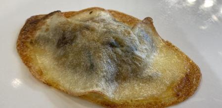 Cómo hacer raviolis de patata rellenos de calabacín y manzana