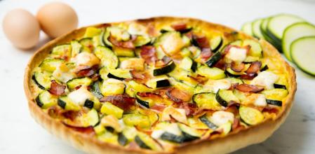 Cómo hacer quiche de calabacín y beicon