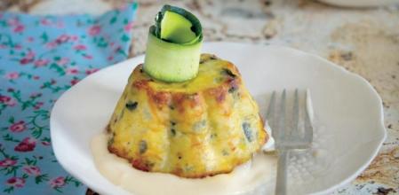 Prepara estos deliciosos pastelillos de calabacín con queso padano