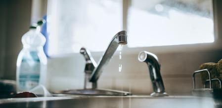 Ahorrar agua en la cocina es más fácil de lo que parece