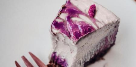 Cómo hacer una deliciosa tarta de violetas
