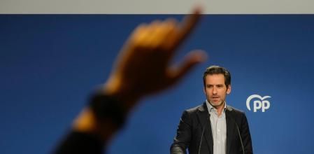 El portavoz del PP, Borja Sémper, en la rueda de prensa de este lunes