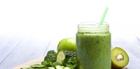 Cómo hacer un batido de kiwi y pepino