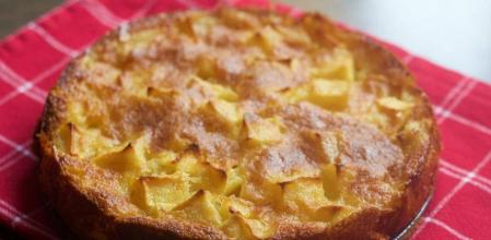 Tarta de manzana con una receta facilísima