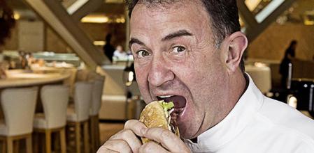 Así se prepara un ‘Martintxo’, el bocadillo de Martín Berasategui