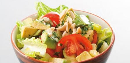 Receta vegetariana: ensalada de aguacate a la lima