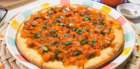 La pizza con falsa boloñesa para preparar con los niños