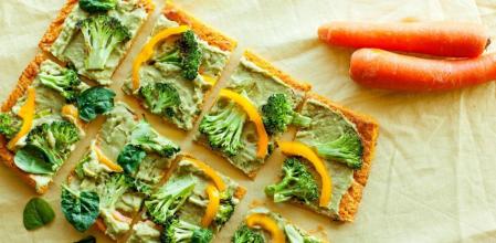Pizza de zanahorias y brócoli: prepara esta riquísima receta