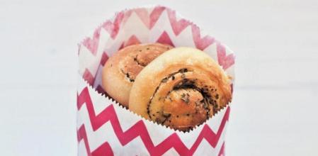 Sorprende con estas rosas de masa de pizza