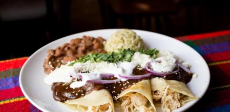 La más sabrosa y sencilla receta de flautillas mexicanas