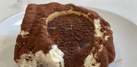 Cómo preparar un tiramisú con salsa de café cítrica