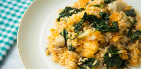 Cómo hacer arroz con rape y espinacas