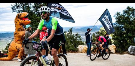 PlanetaBici.com participó en la competición luciendo el maillot de la colaboración con Etxeondo.
