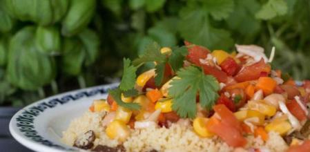 Así se prepara una ensalada de legumbres rapidísima