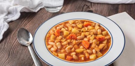 La receta más rápida de conseguir un guiso casero de judías blancas de un modo excepcional