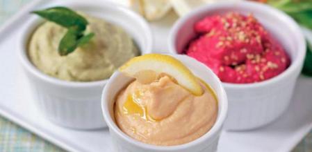 Prepara esta deliciosa receta de hummus de tres colores