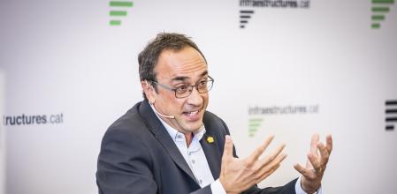 21 - 09 - 2022 / Barcelona / El conseller Jaume Giró dona el tret de sortida a la celebració dels 10 anys d'Infraestructures.cat amb una taula rodona amb els exconsellers Josep Rull i Joaquim Nadal / Foto: Llibert Teixidó