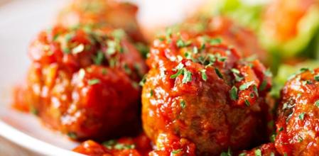 Las 12 recetas de la abuela más tradicionales que deberías recuperar para que nunca se pierdan