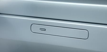 Lo tiradores enrasados en la carrocería suponen un peligro en caso de accidente si no disponen de un sistema manual para abrir la puerta del vehículo 