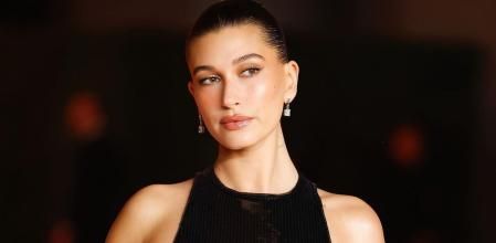 Hailey Bieber es una de las precursoras de esta tendencia de maquillaje