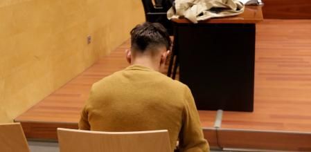 El acusado de violar a dos jóvenes en Porqueres, este miércoles en la Audiencia de Girona.