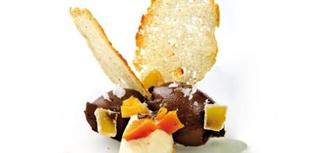 La receta más original de pan con chocolate y helado de naranja