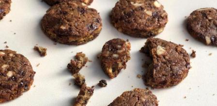Aquí tienes la mejor receta de galletas de chocolate y almendras