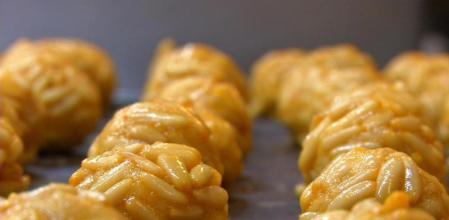 Una receta fácil para los clásicos ‘panellets’ de Todos los Santos