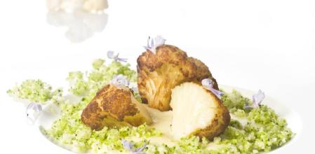 ¡Verduras, por favor ! Coliflor al natural con mayonesa tibia y floral