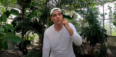 Frank Cuesta se mofa de Óscar Puente en un tuit tras el rifirrafe con Vito Quiles