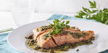 La receta de salmón a la parrilla con vinagreta de alcaparras más rica y saludable