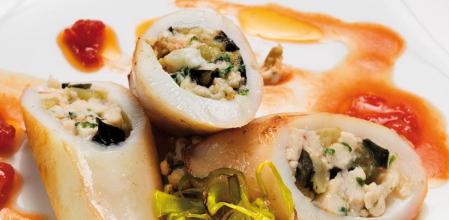 Cómo preparar calamares rellenos de gambas y berenjenas