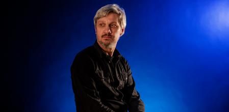 Steven Munar Smith en el plató de 'Guyana Guardian'