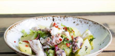 Ensalada de pulpo y patatas, sencilla y deliciosa
