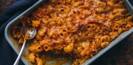 Los macarrones con coliflor asada y marinada de calabaza y tomate que te conquistarán