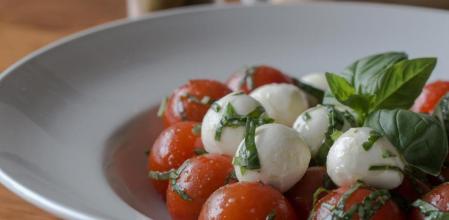 La mejor receta de capresa con bocconcini: “veramente deliziosa”