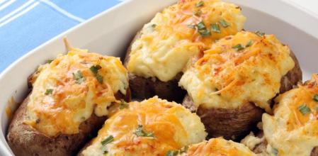 Patatas rellenas al horno