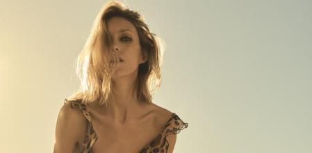 Vestido de estampado leopardo de Zara