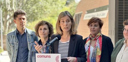Jéssica Albiach enfrente de la estación de Santa Perpètua de Mogoda