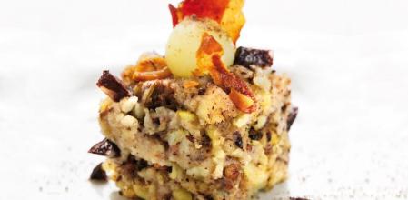 Receta de patata enmascarada de butifarra de perol con crujiente de jamón