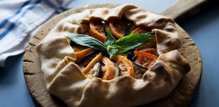 Galette con berenjena y tomate, una receta exquisita
