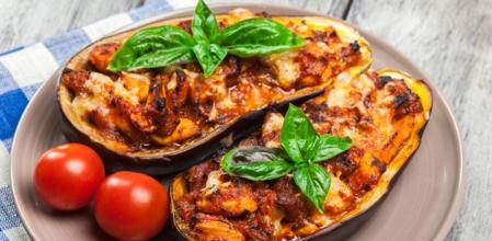 Cómo hacer berenjenas rellenas en el microondas