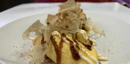 Hoy #semeantoja... esta rica tortilla con torreznos