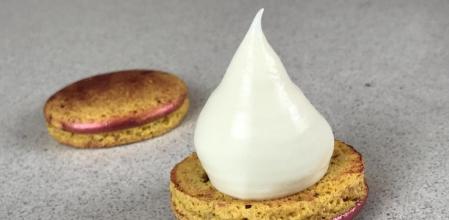 Así se prepara un cremoso de chocolate blanco