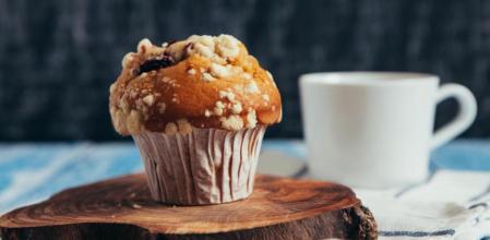 El mejor relleno para tus magdalenas caseras se prepara así...