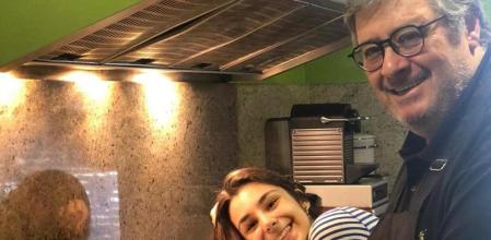 Los chefs cocinan en casa: los calamarcitos con garbanzos de Fermí Puig