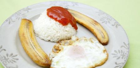 Cómo hacer arroz a la cubana